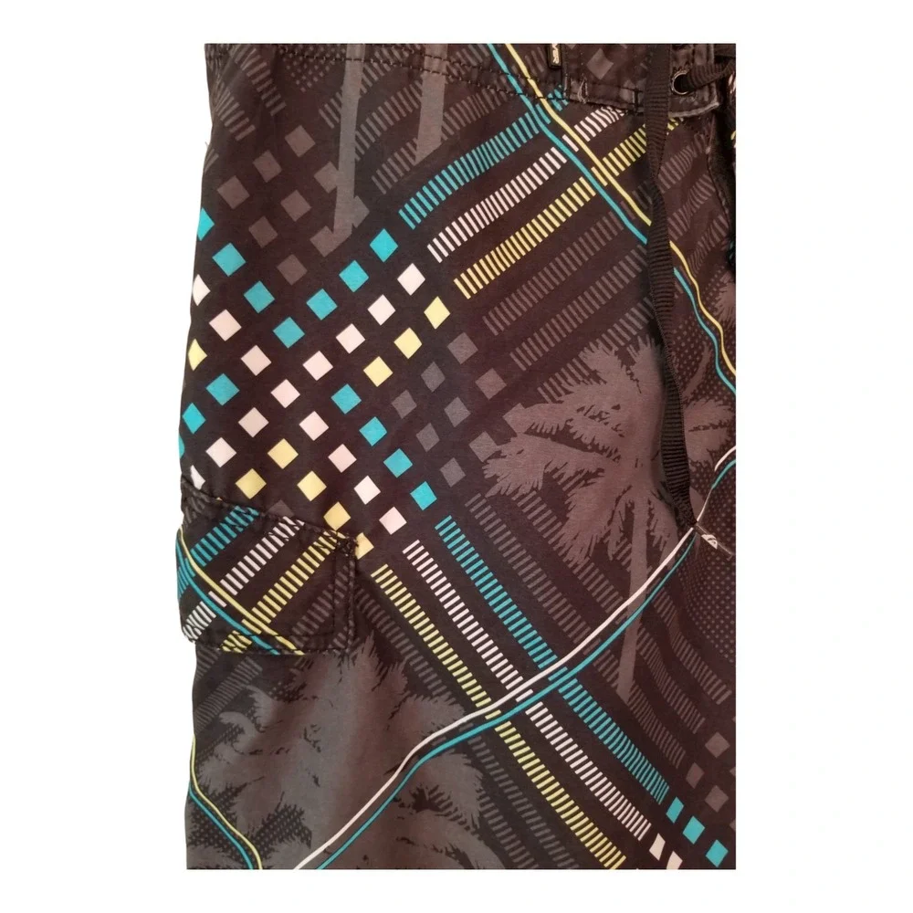 Quiksilver Multicolor Plaid Swim Shorts Men's Size 31 Inseam 10 in